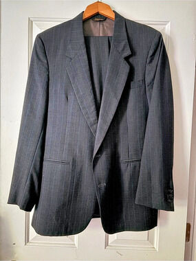 Private Label Men's Wool Pinstripe Blazer Like New